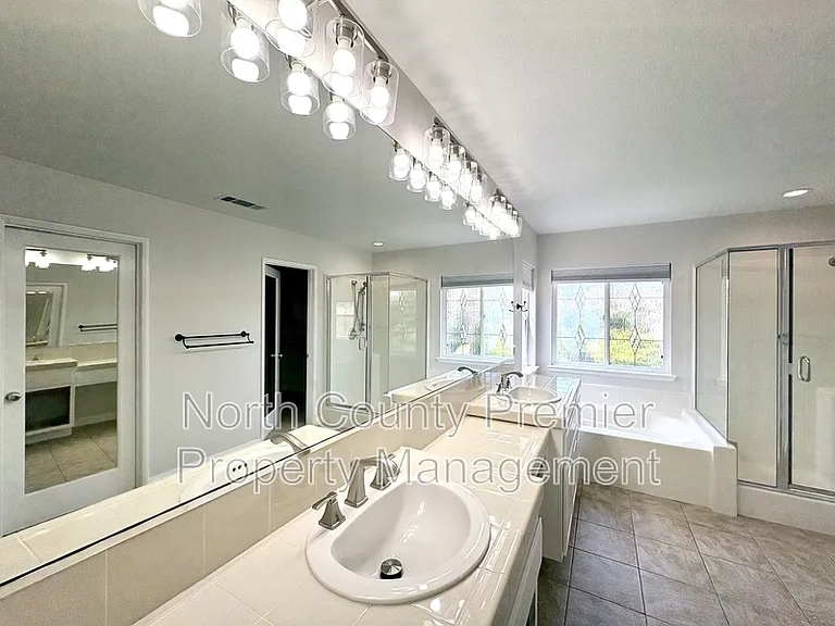 6071 Paseo Pradera — Photo 34