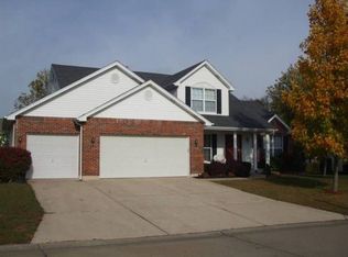 7313 The Cedars Dr, O'Fallon, MO