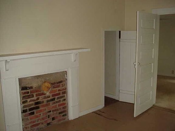 3rd image of 314 Depot St