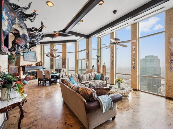 500 Throckmorton St #3512, Fort Worth, TX 76102