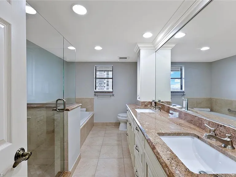 6075 Pelican Bay Blvd #1101 — Photo 9