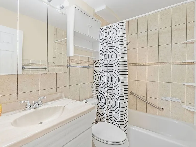 9411 Bay Colony Dr #1N — Photo 9