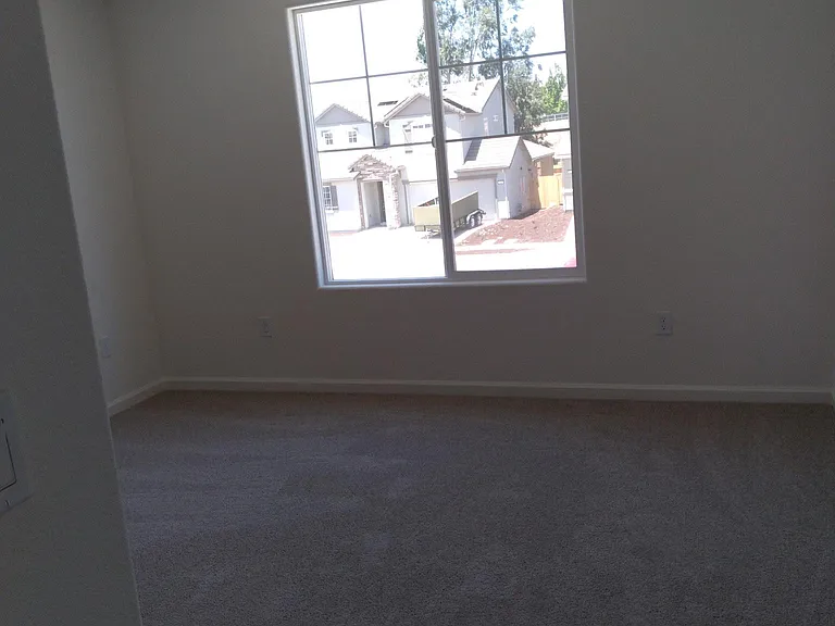 534 Serra Ct — Photo 8