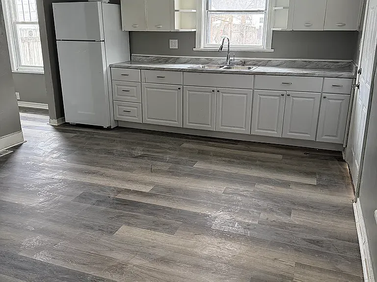 1 bed, $900 — Photo 1