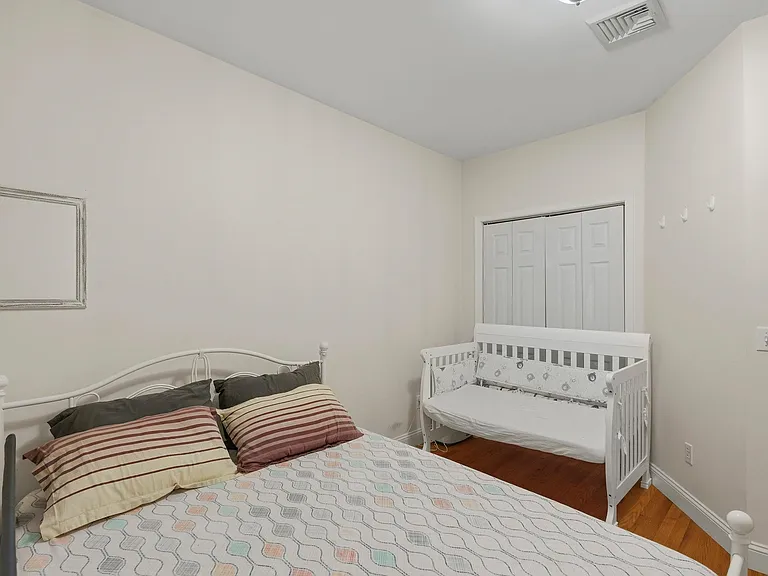 416 Grand St #3B — Photo 19