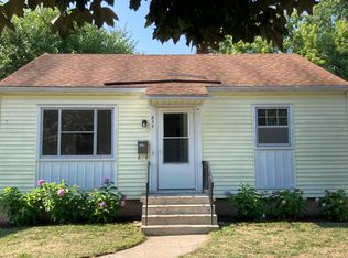 854 California St NW, Grand Rapids, MI 49504