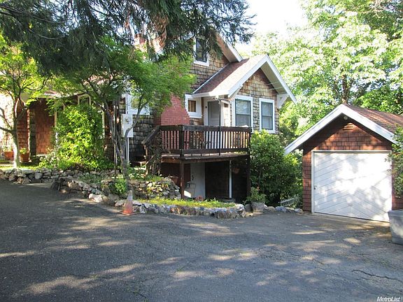 2nd image of 125 Borland Ave