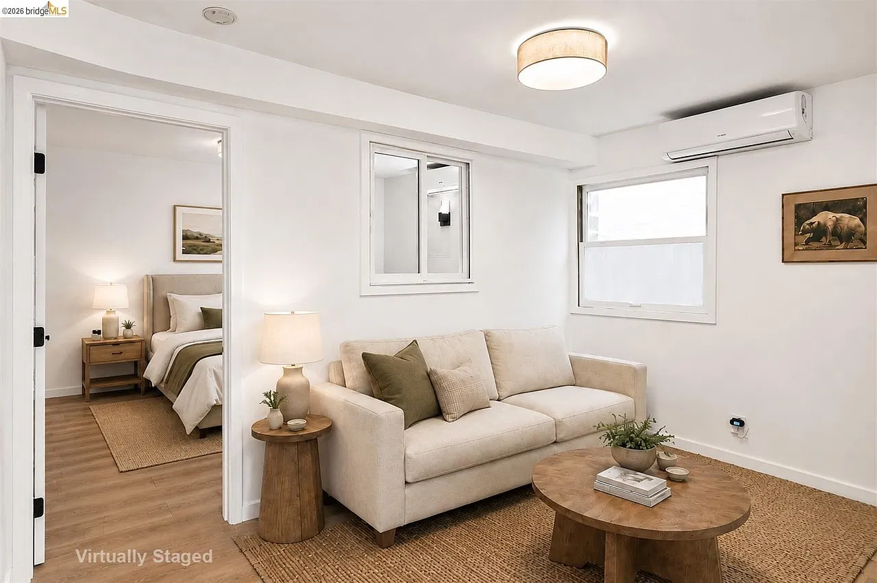 2 bed, 630 sqft, $3,100 — Photo 3