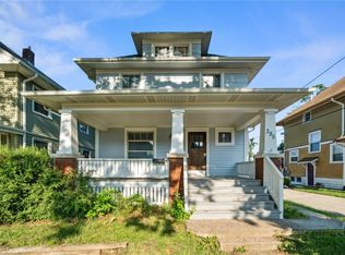 395 18th St SE, Cedar Rapids, IA 52403