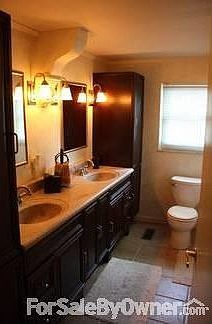 Double sinks in upstairs bathroom...