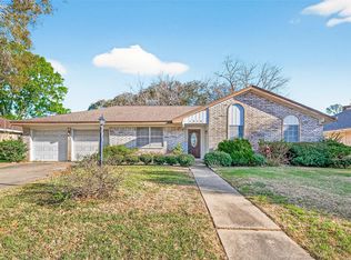 1215 Easy St, Rosenberg, TX 77471