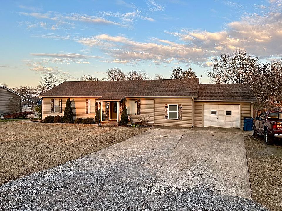 1st image of 812 Garrigan Rd