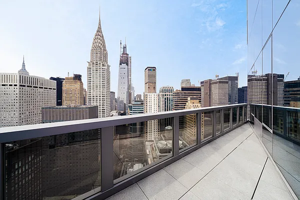 Rented by BLDG | media 7