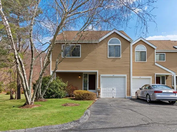 88 Farm Lake Crescent Road, Chappaqua, NY 10514