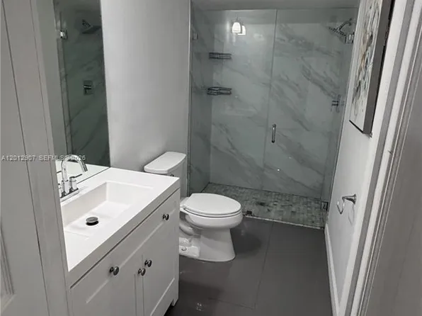 1212 E River Dr #2, Pompano Beach, FL 33063