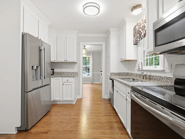 4408 Tetbury Pl — Photo 7