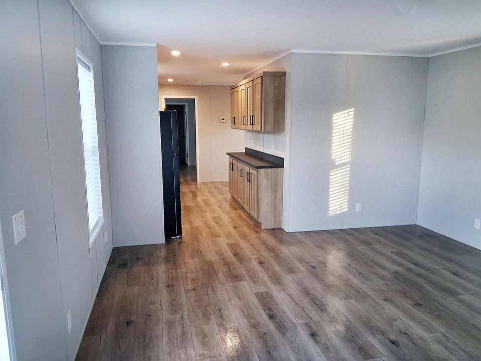 2nd image of 5776 Platte River Rd #43