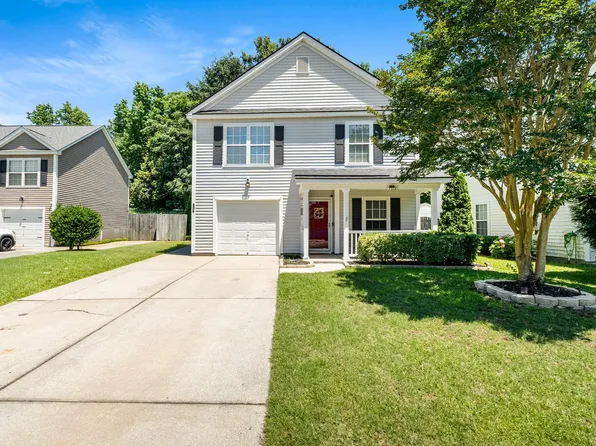 226 Emerald Isle Dr, Moncks Corner, SC 29461