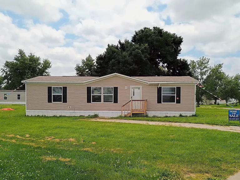 200 N 28th St #19 — Photo 15