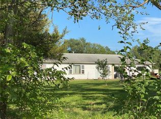 4101 Montana Rd, Ottawa, KS 66067