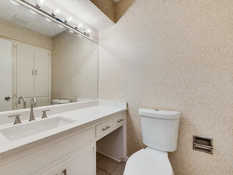 5814 Meadow Wood Ln #5814 — Photo 8