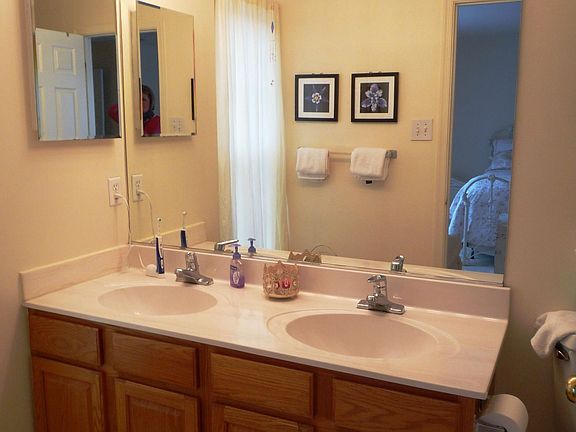 4th image of 20803 Ireland Ct #302