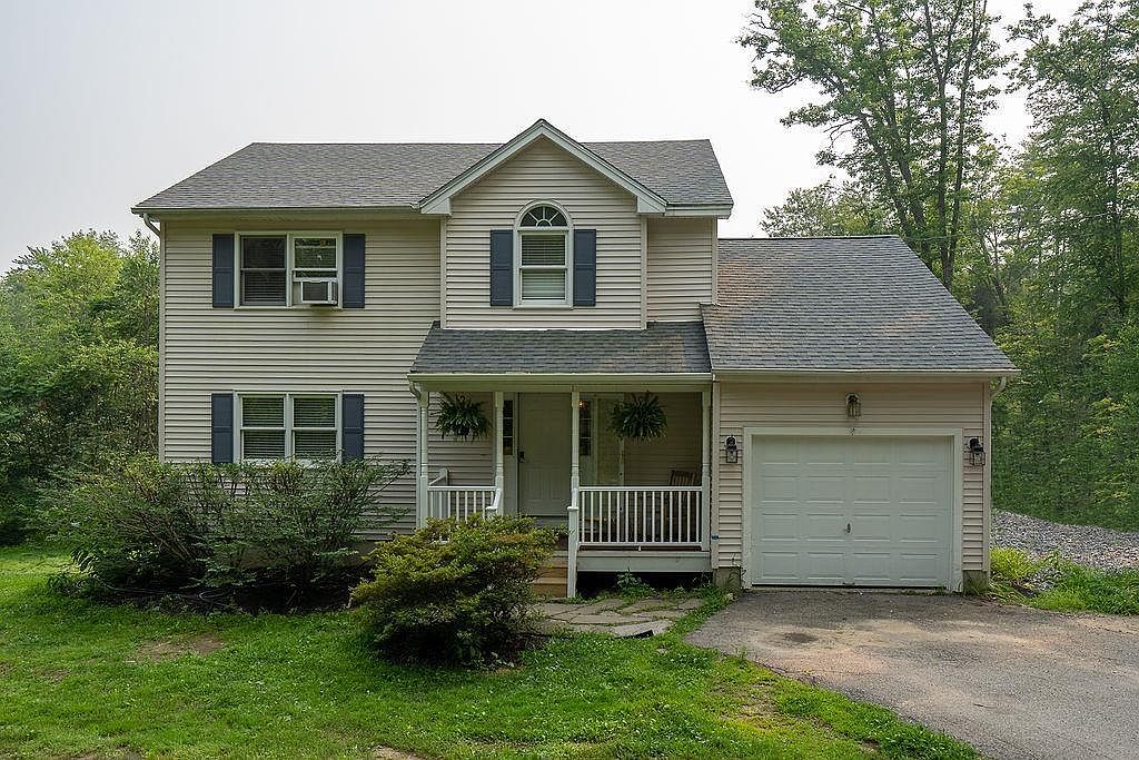 18 Meeting House Hill Rd, Deerfield, NH 03037 | Zillow