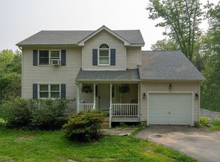 18 Meeting House Hill Rd, Deerfield, NH 03037