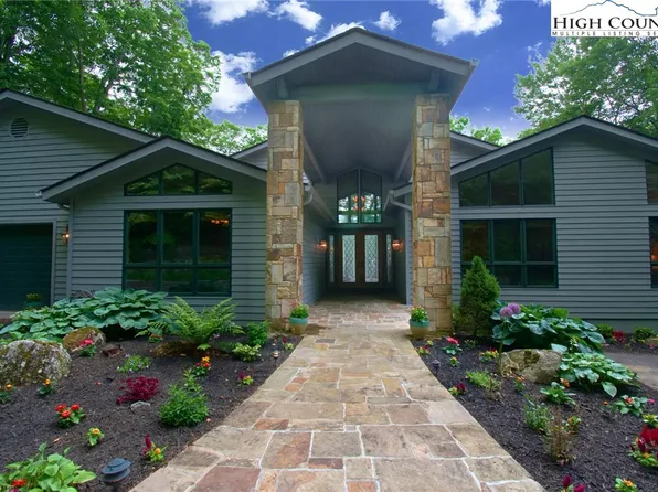 1124 Cottage Crest, Linville, NC 28646