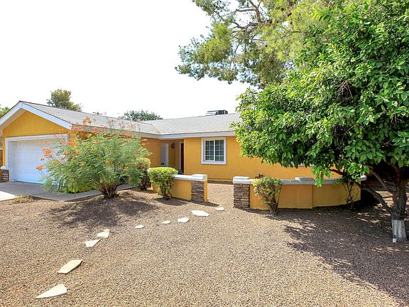 2nd image of 1221 E Laguna Dr