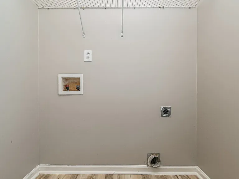 1012 S Willhaven Dr — Photo 15
