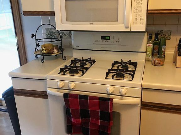 3rd image of 1389 E Evergreen Dr Unit 7
