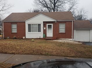 3701 Saint Monica Ln, Saint Ann, MO 63074