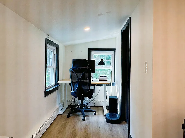 8 Greenhalge St — Photo 3