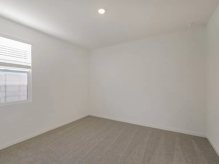 24461 W Grove St — Photo 12