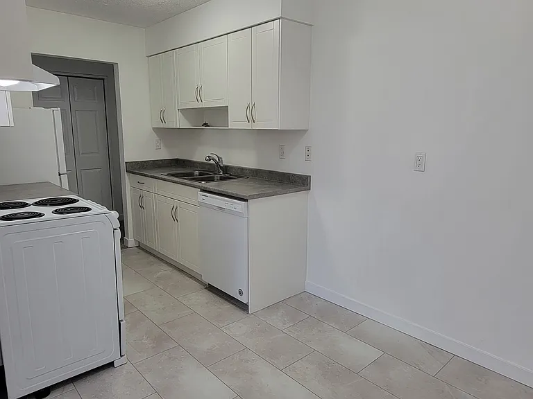 3055 North Rd — Photo 10