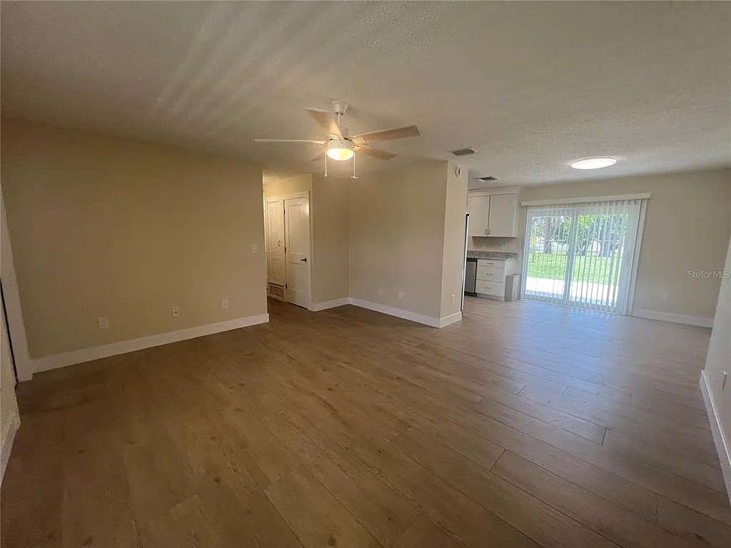 2 bed, 2.0 bath, 1104 sqft, $1,450 — Photo 4