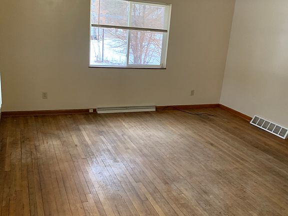 5th image of 2525 Electric Ave