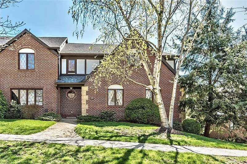 1634 Stone Mansion Dr photo 1