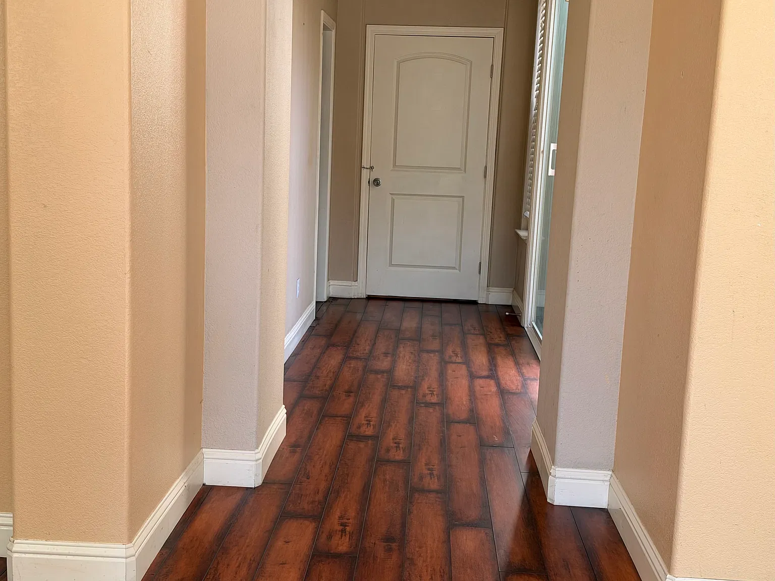 273 Anthony Ave — Photo 1