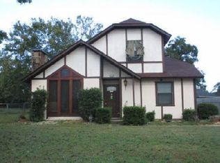 349 Honeysuckle Dr, Millbrook, AL 36054