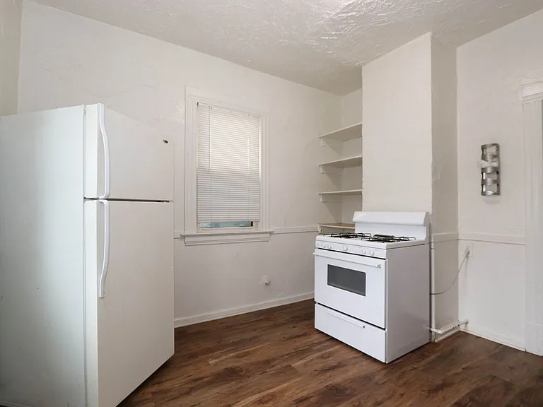 3907 Chestnut St — Photo 14