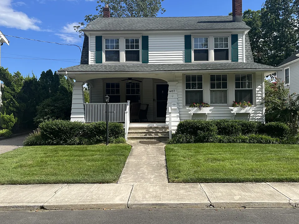 407 Church St
