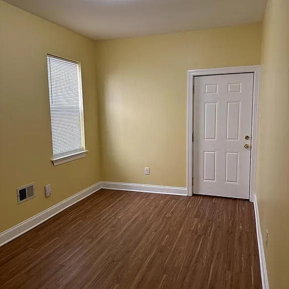 3808 Spring Garden St — Photo 7