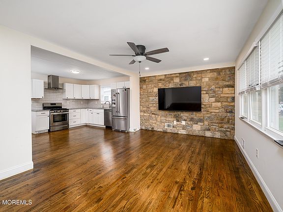 4th image of 2613 Austin Avenue