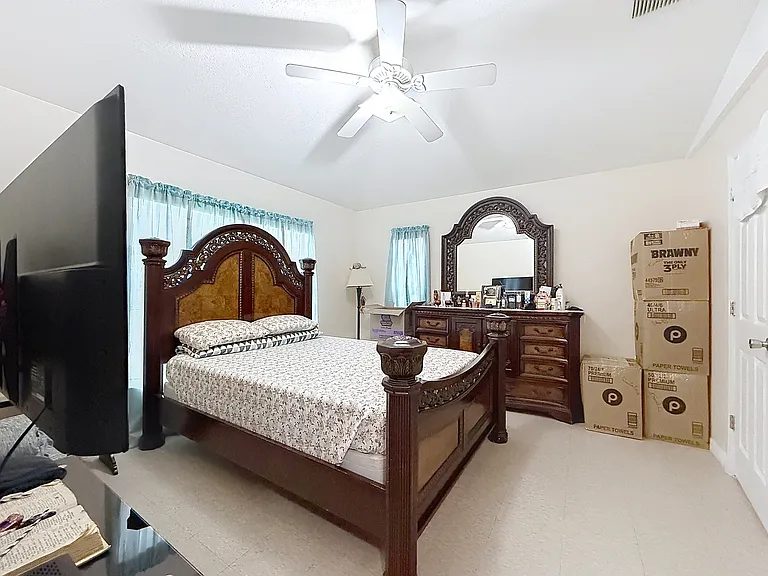 522 Imperial Pl — Photo 5