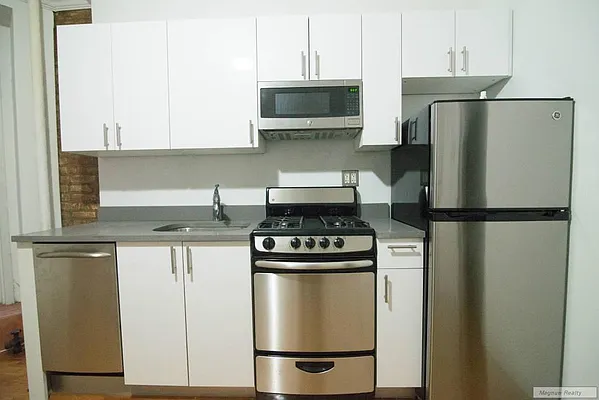 Rented by Magnum Realty Holdings, LLC | media 47