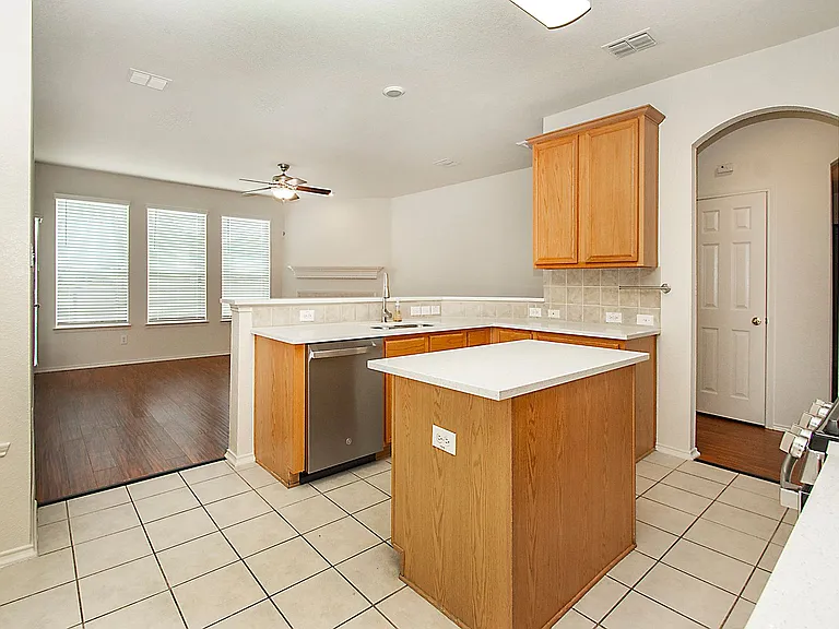 5809 Deer Run Dr — Photo 9