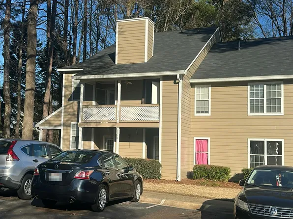 6390 Magnolia Ln, Morrow, GA 30260