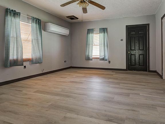 5th image of 2767 Grahn Rd